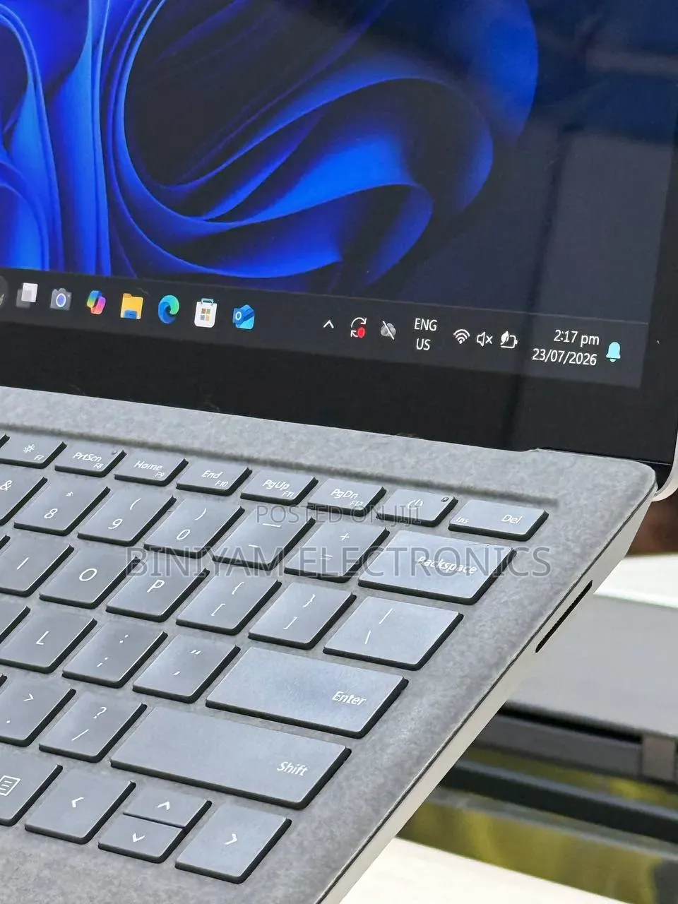 New Laptop Microsoft Surface Laptop 4 16GB Intel Core i7 SSD 512GB