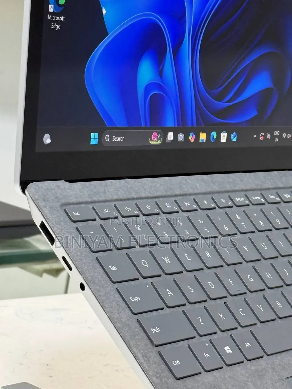 New Laptop Microsoft Surface Laptop 4 16GB Intel Core i7 SSD 512GB