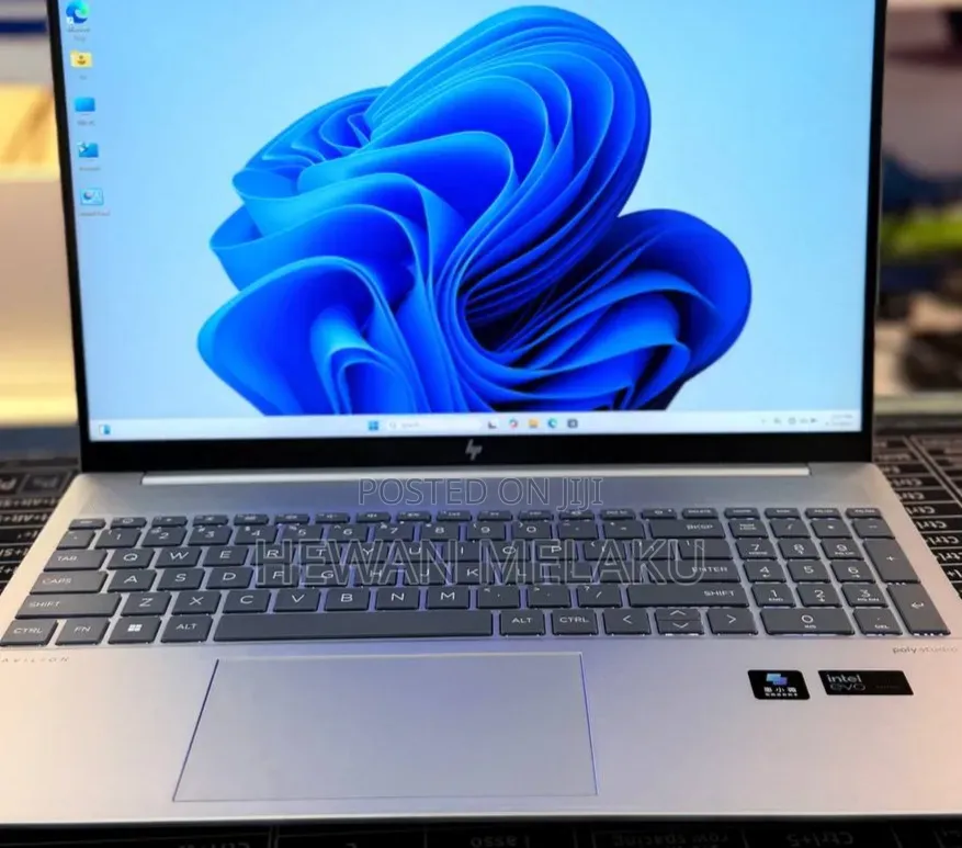 New Laptop HP Pavilion 15 32GB Intel Core Ultra 7 SSD 1T