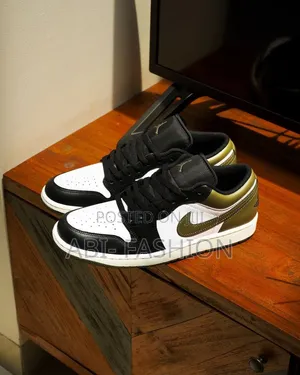 Nike Air Jordan 1 Low "Medium Olive"mens Low