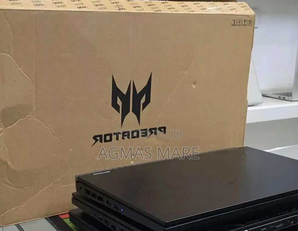 New Laptop Acer Predator Helios Neo 16 16GB Intel Core i7 SSD 1T