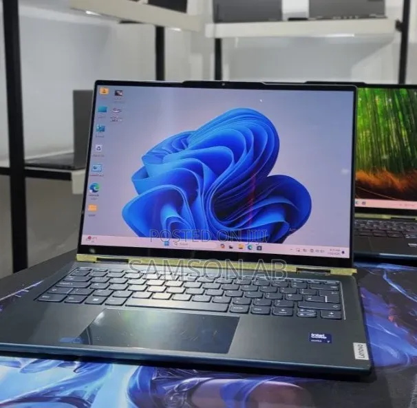 New Laptop Lenovo 16GB Intel Core Ultra 7 SSD 512GB