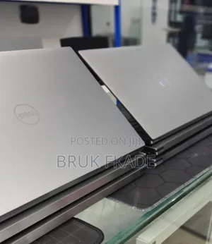 New Laptop Dell Precision 15 3541 16GB Intel Core i7 SSD 512GB