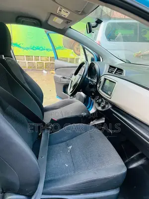Toyota Yaris 2018 Blue