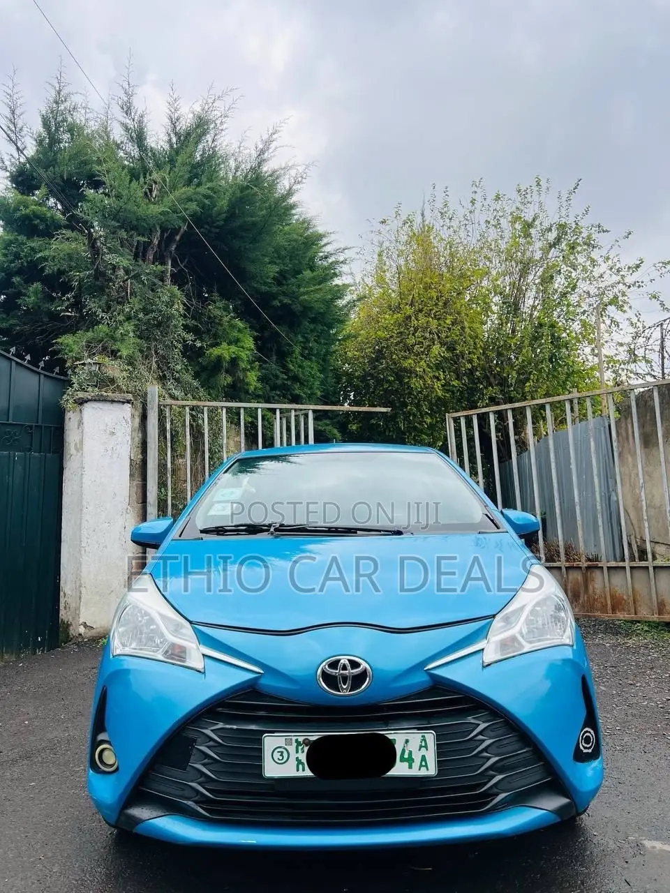 Toyota Yaris 2018 Blue