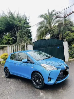 Toyota Yaris 2018 Blue