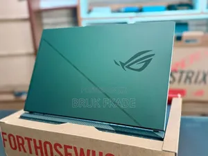 New Laptop Asus ROG Strix G16 G614 16GB Intel Core i7 SSD 1T