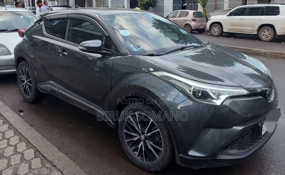 Toyota C-HR 2017 Gray