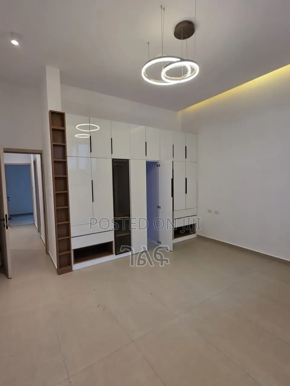 4bdrm Villa in የሚሸጥ ቪላ አያት ኮምፓውንድ, Bole for sale