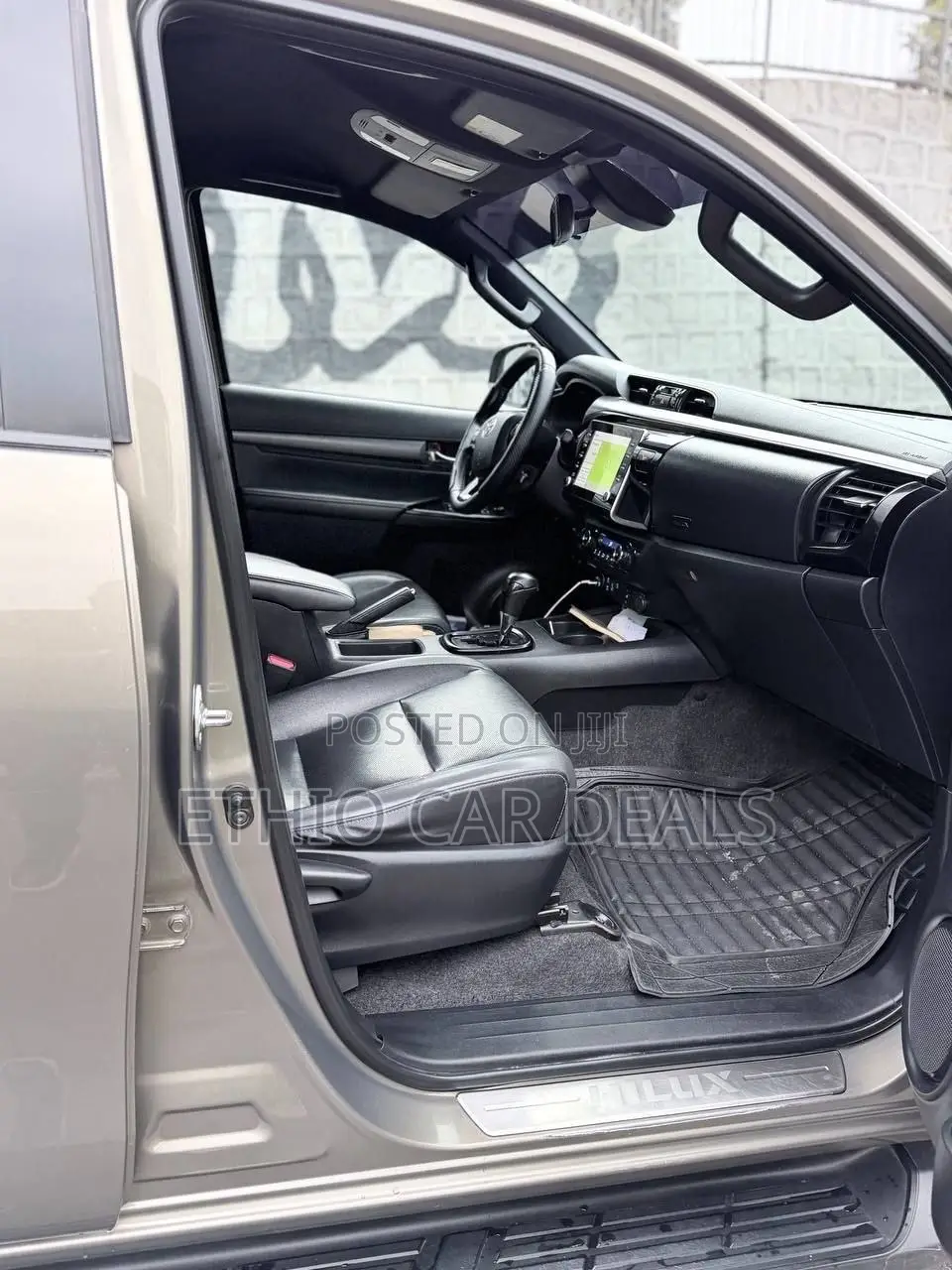 Toyota Hilux 2021 Beige