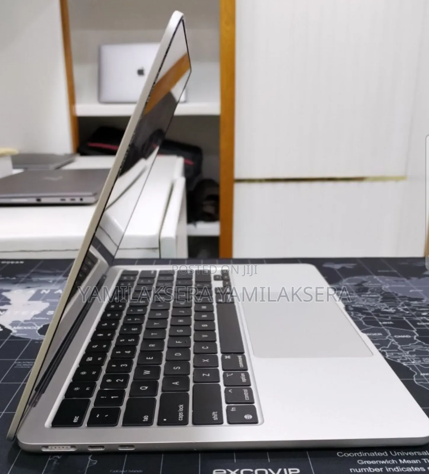 New Laptop Apple MacBook Air 2022 M2 8GB Apple M2 SSD 256GB