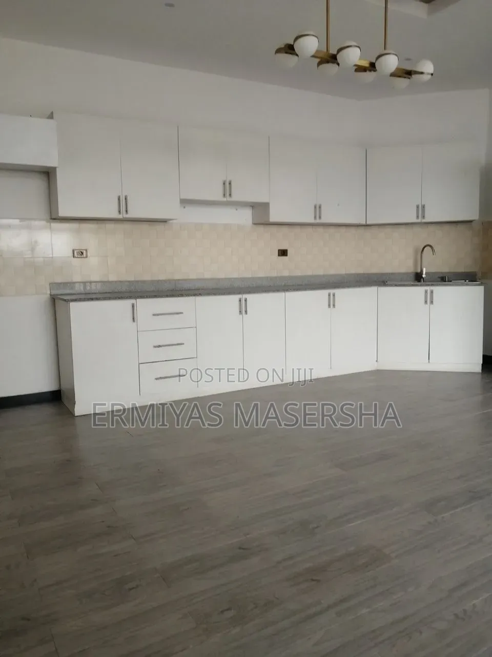Furnished 3bdrm Apartment in Bole for sale