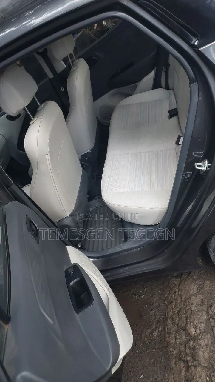 Hyundai I10 2023 Gray
