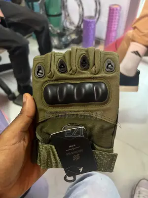 Secure Gym Gloves