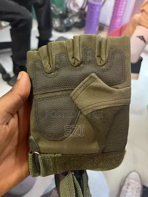 Secure Gym Gloves