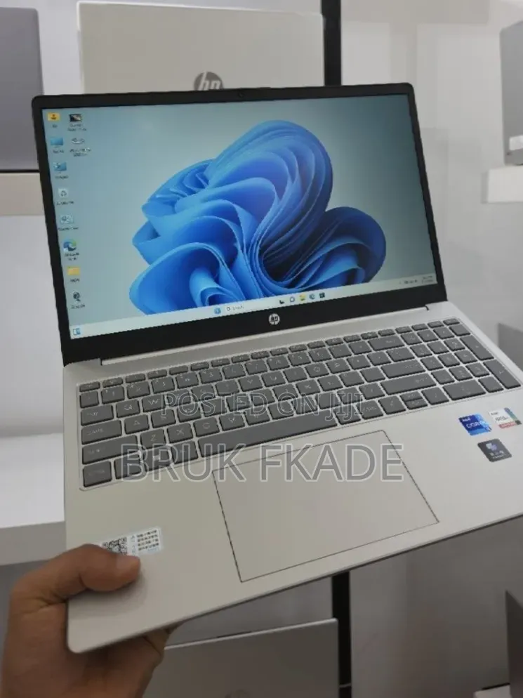 New Laptop HP Stream Notebook 16GB Intel Core i7 SSD 1T
