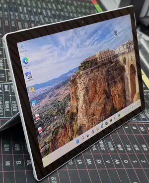 New Laptop Microsoft Surface Pro 7 16GB Intel Core i7 SSD 512GB