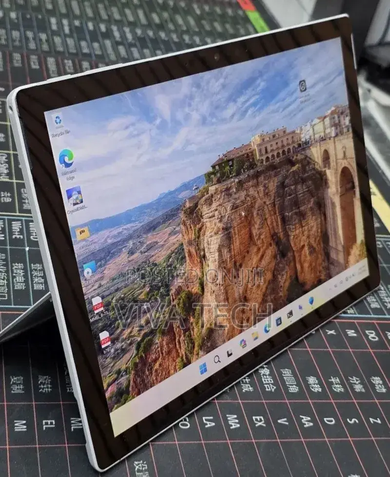New Laptop Microsoft Surface Pro 7 16GB Intel Core i7 SSD 512GB