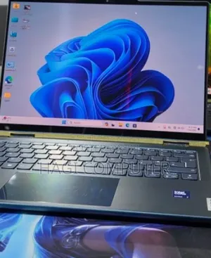New Laptop Lenovo Yoga 7i 16GB Intel Core Ultra 7 SSD 512GB