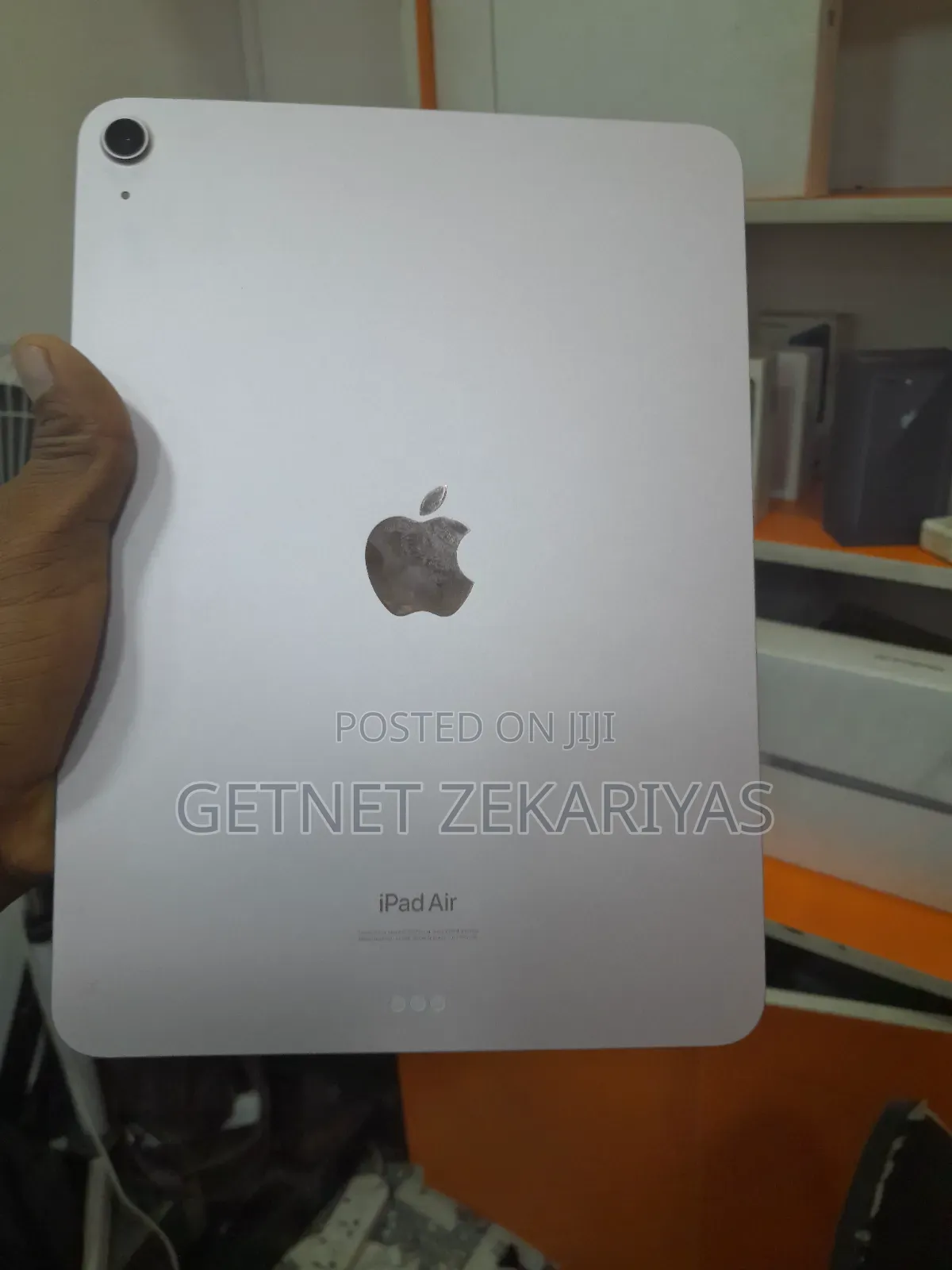New Apple iPad Air 64 GB