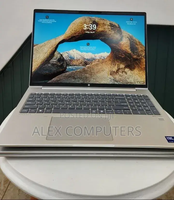 New Laptop HP ProBook 460 G11 16GB Intel Core Ultra 5 SSD 512GB