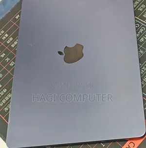 New Laptop Apple MacBook Air 2022 M2 8GB Apple M2 SSD 512GB