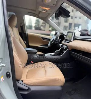 Toyota RAV4 Limited FWD 2020 Green