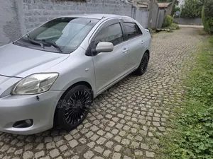 Toyota Belta 2008 Silver