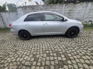 Toyota Belta 2008 Silver