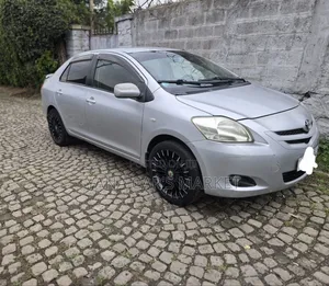 Toyota Belta 2008 Silver