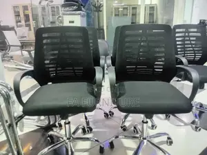 Office Mid Back Chris