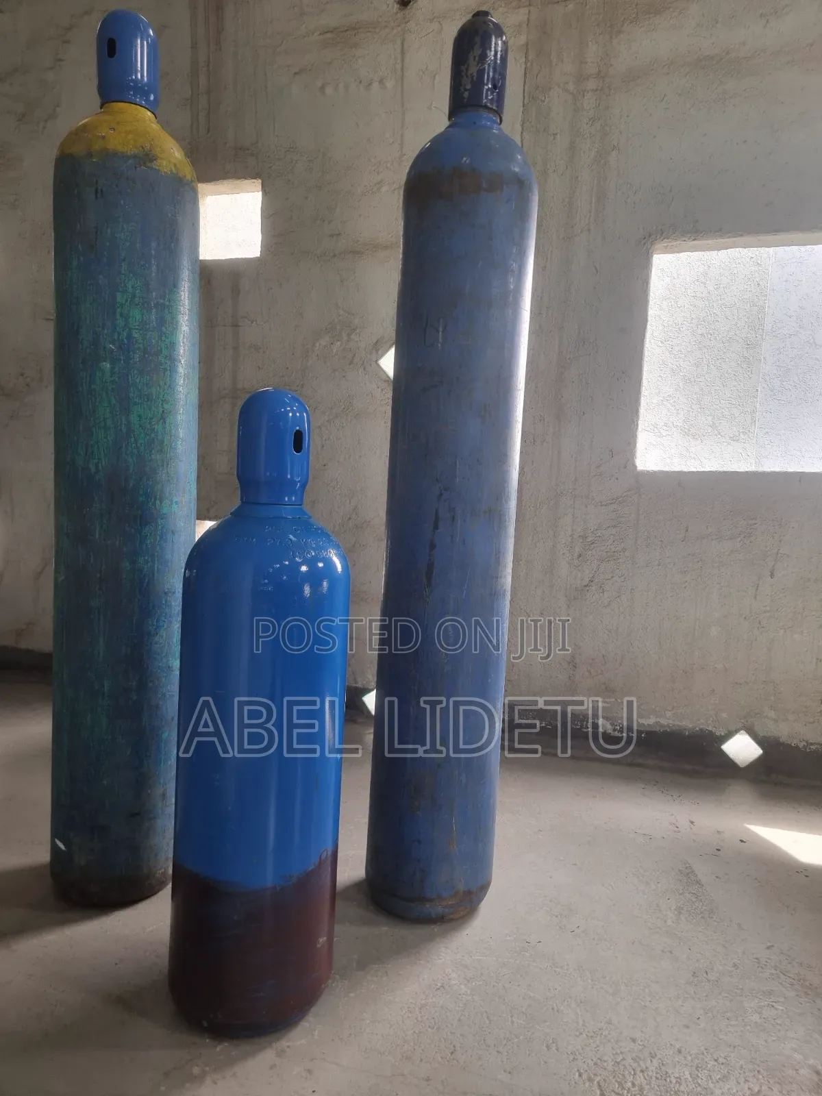 Steel Medical Oxygen Cylinder (Size M-60)