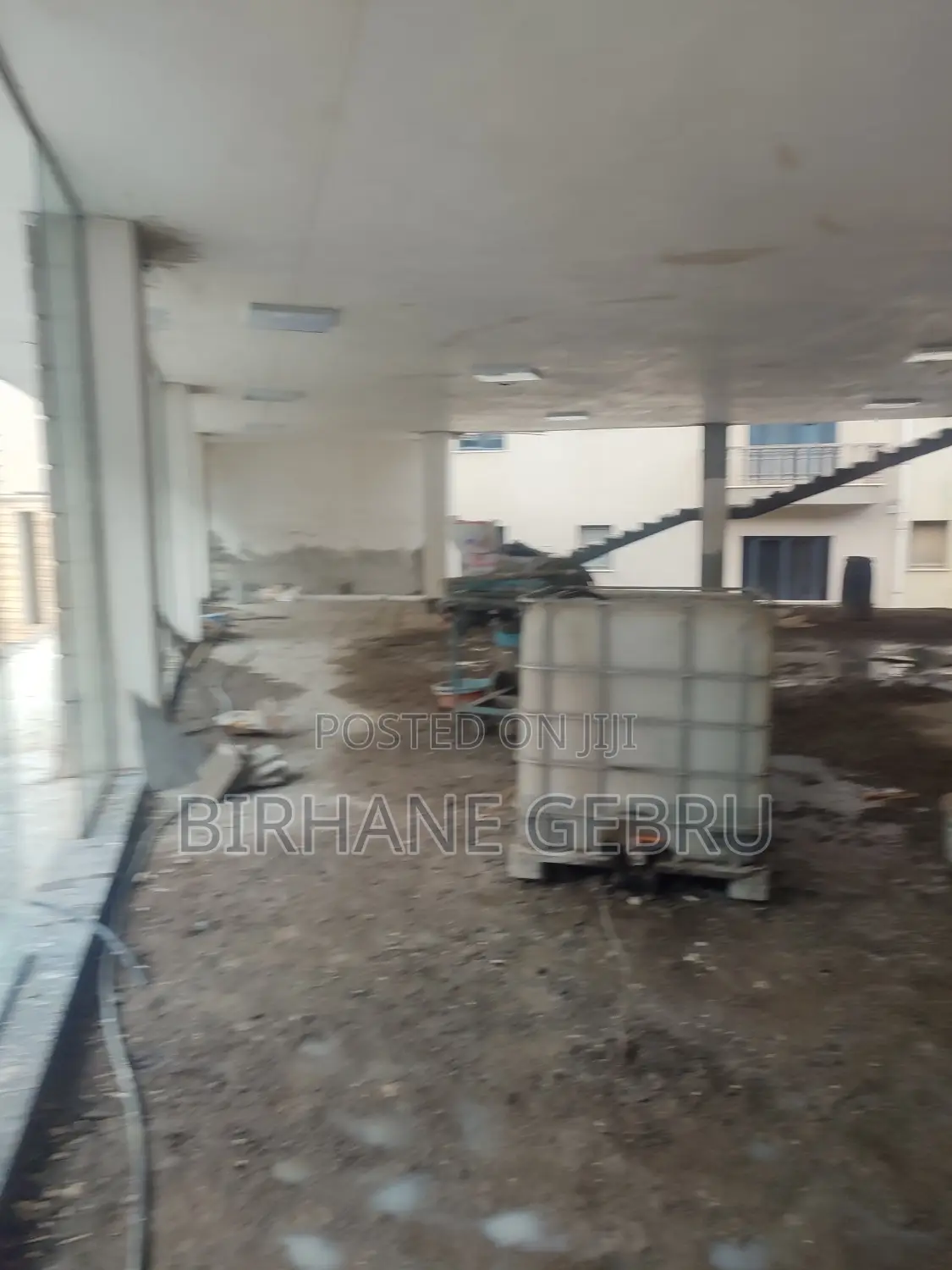 Space Rent for Cafe Resturant Show Room Ferniture and Other