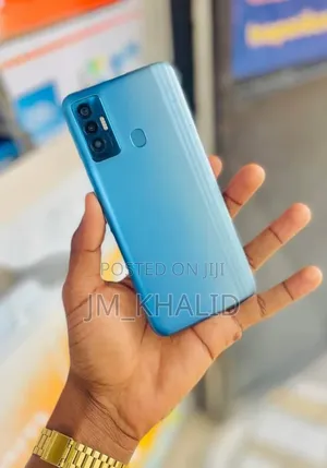 Tecno Camon 18i 128 GB Blue