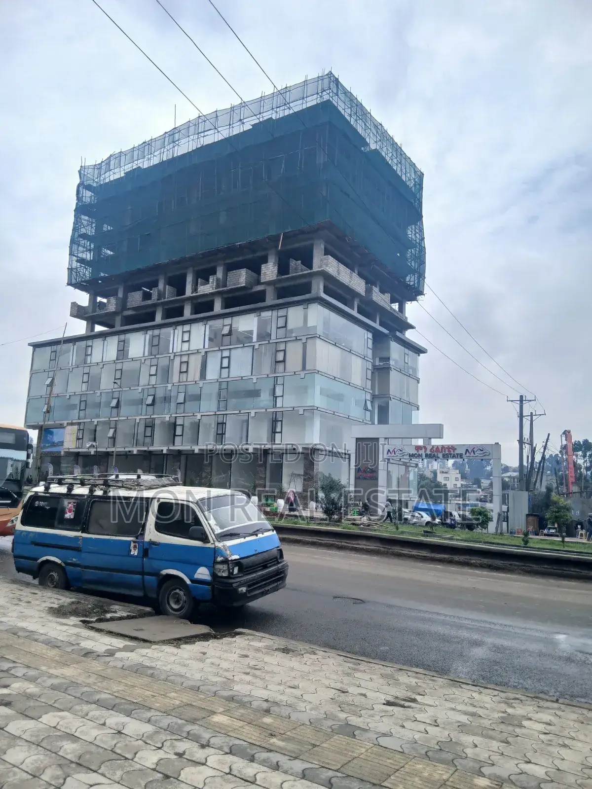 1bdrm Apartment in Mon Real Estate, Kolfe Keranio for sale