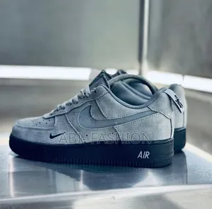 Nike Air Force 1'07 Reflective Swoosh Cool Grey