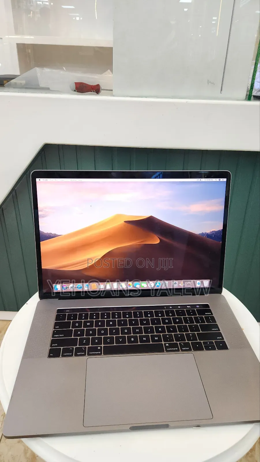 New Laptop Apple MacBook Pro 2019 32GB Intel Core i9 SSD 1T
