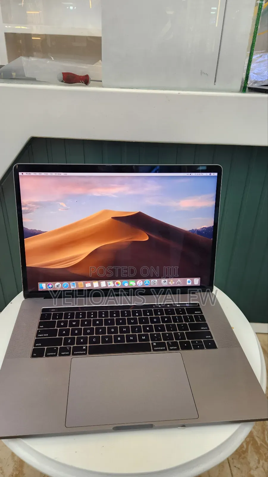 New Laptop Apple MacBook Pro 2019 32GB Intel Core i9 SSD 1T