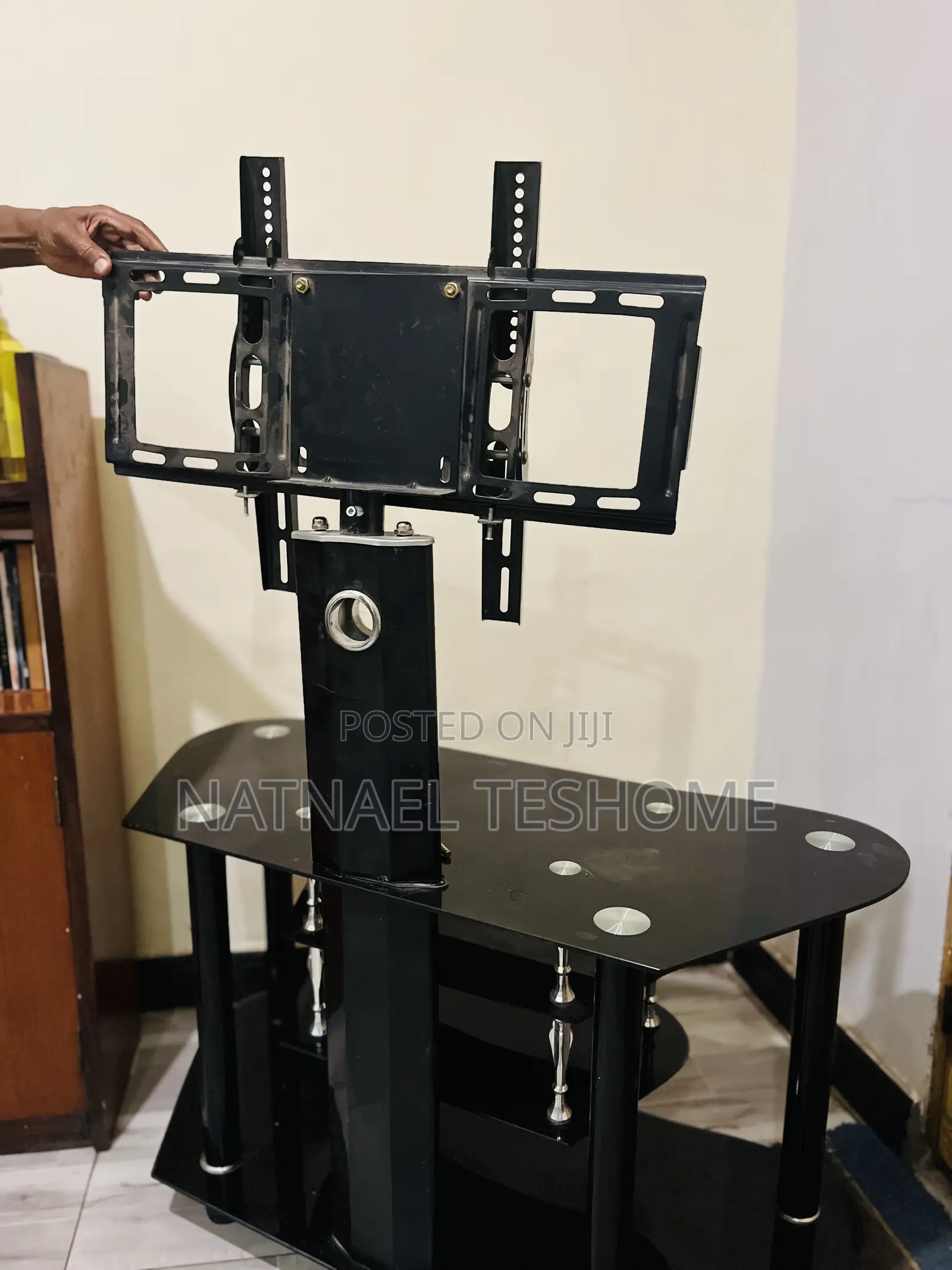 TV Stand With Yv Mount