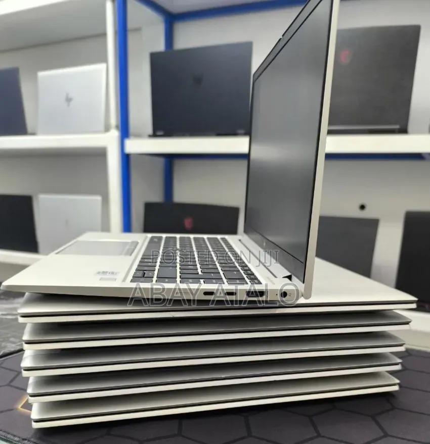 New Laptop Dell Inspiron 15 8GB Intel Core i5 SSD 512GB