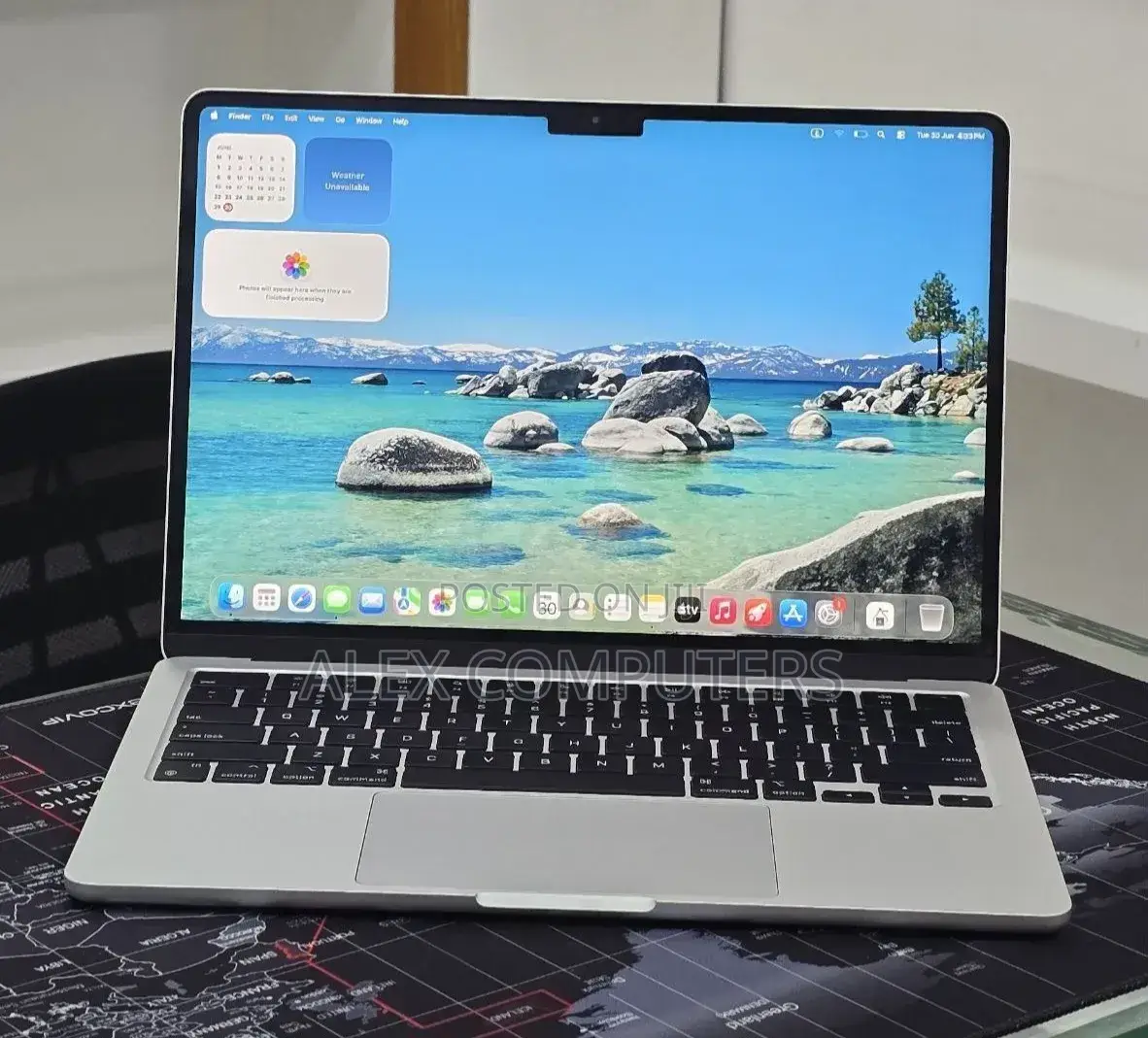 New Laptop Apple MacBook 16GB Apple M3 SSD 256GB
