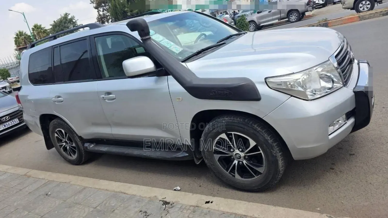 Toyota Land Cruiser 2010 Silver