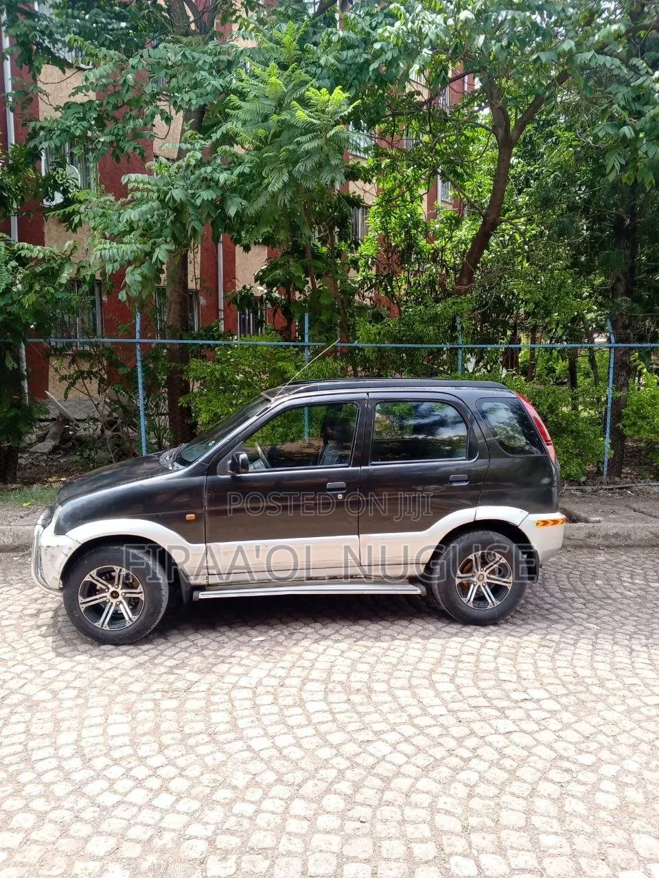 Toyota RAV4 1999 Black