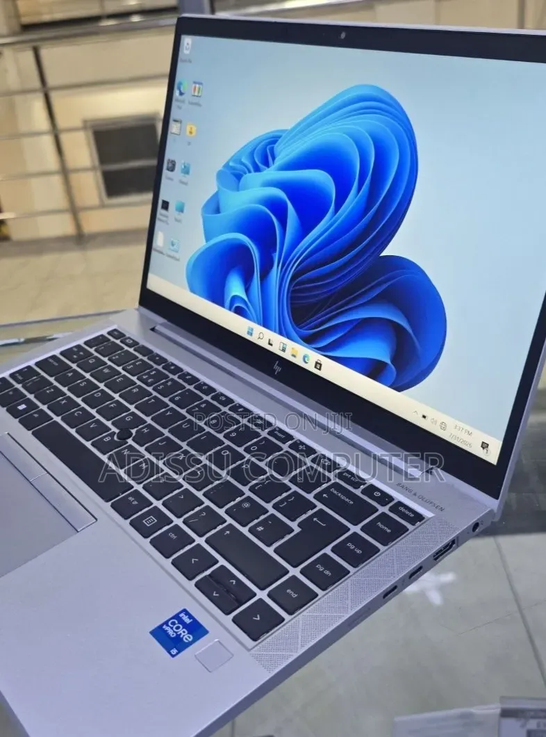 New Laptop HP EliteBook 840 G8 16GB Intel Core i5 SSD 512GB