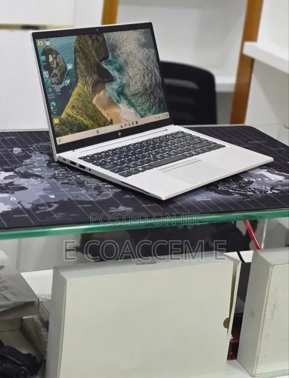 New Laptop HP 16GB AMD Ryzen 7 SSD 512GB