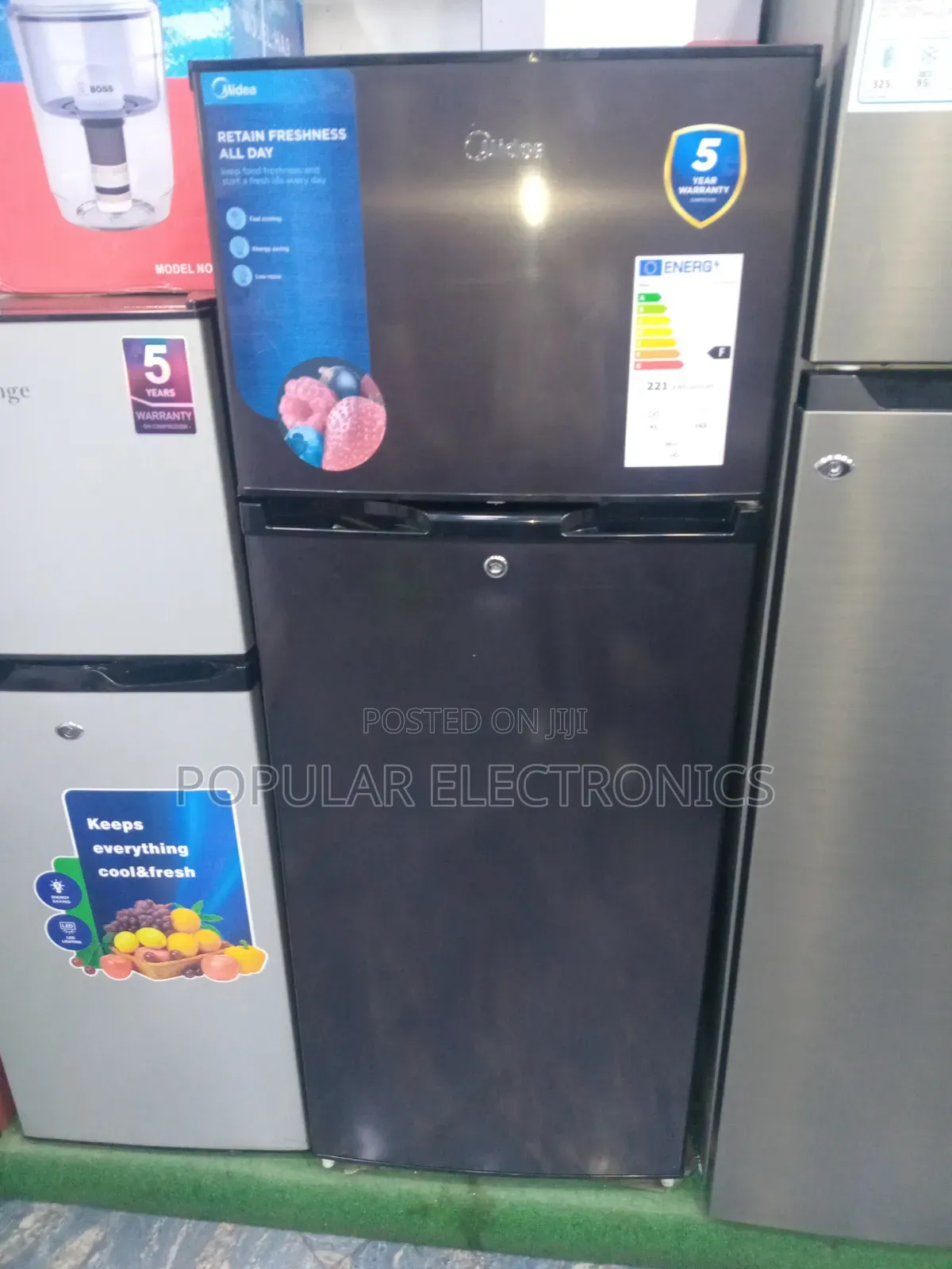 Media 260liter Refrigator