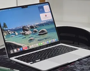 New Laptop Apple MacBook Air 2024 M3 16GB Apple M3 SSD 256GB