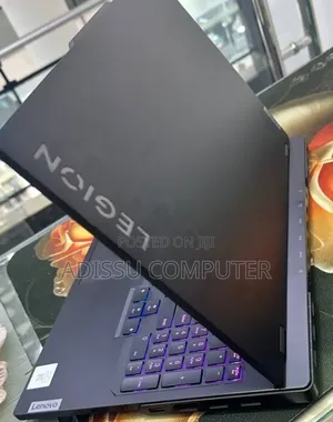 New Laptop Lenovo Legion Pro 7 32GB Intel Core i9 SSD 1T