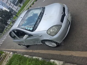 Toyota Vitz 2001 Silver