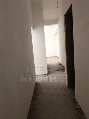 4bdrm Apartment in አ.አ አዬት, Bole for sale